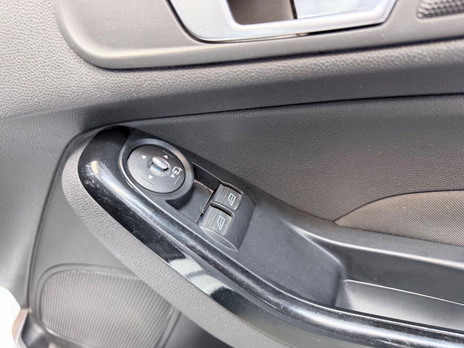 Used Ford Fiesta 2013 for sale - 78148180: Photo 37