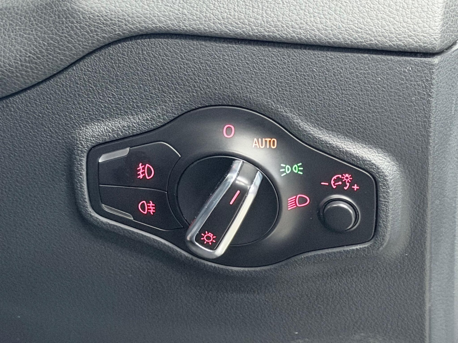 Used Audi Q5 2013 for sale - 77114175: Photo 59