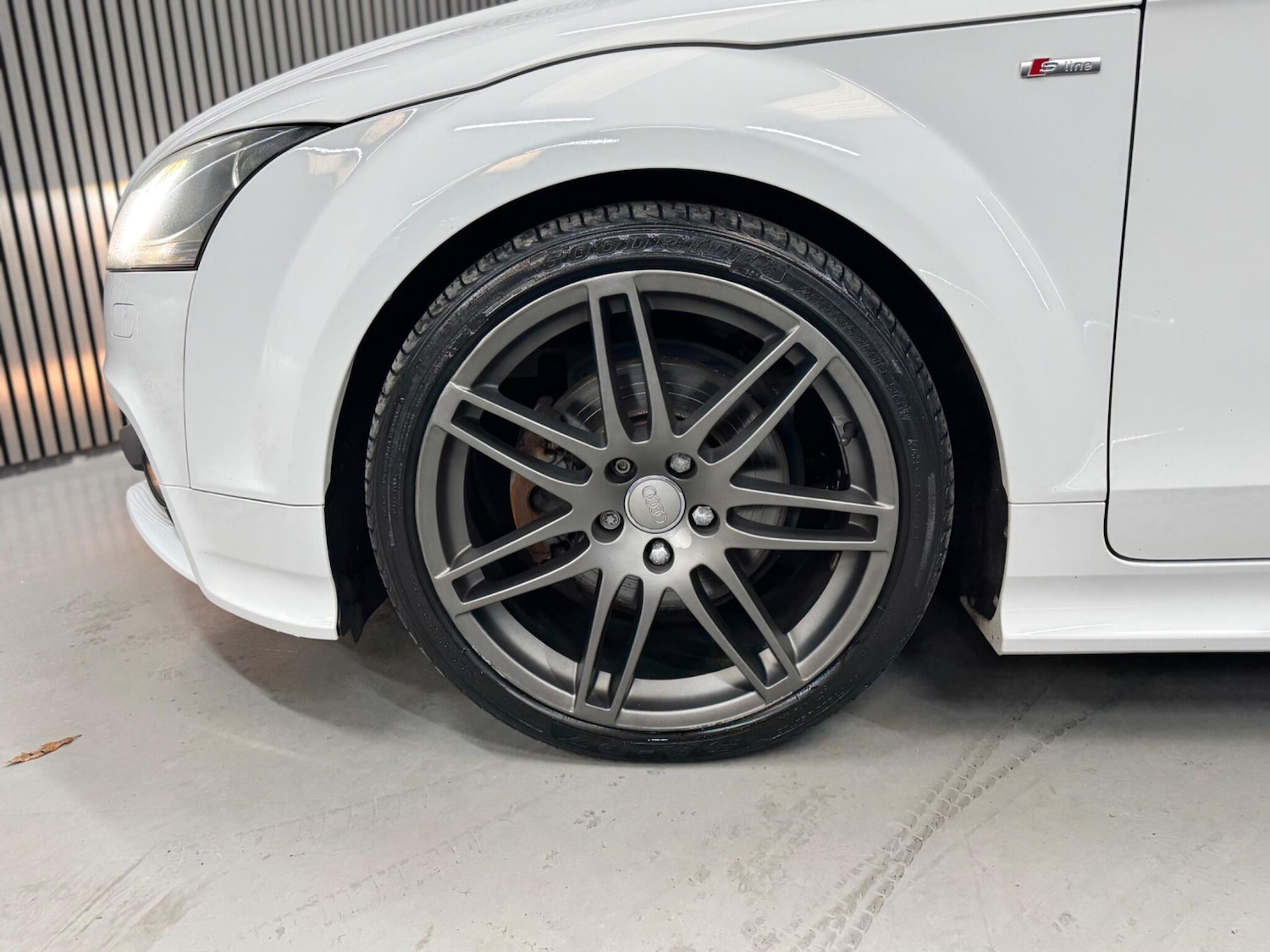 Used Audi TT 2011 for sale - 77114173: Photo 15