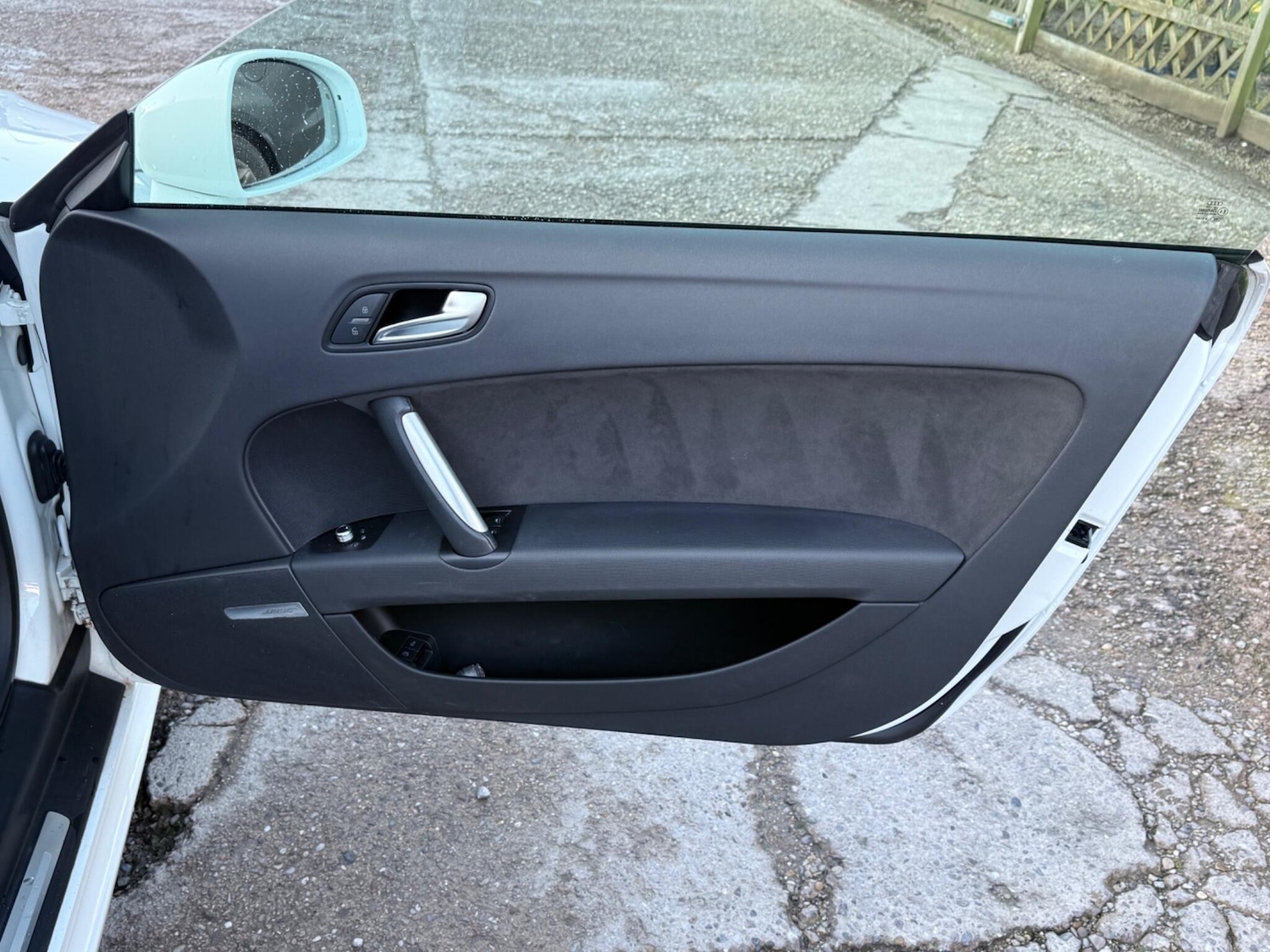 Used Audi TT 2011 for sale - 77114173: Photo 27