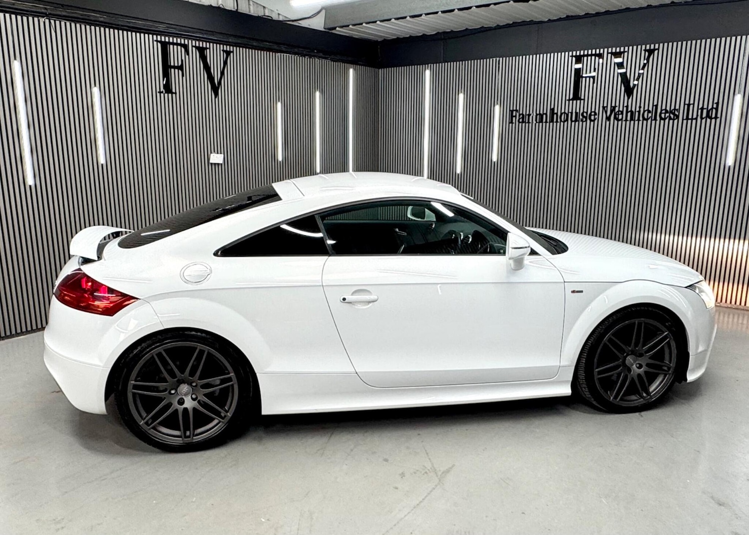 Used Audi TT 2011 for sale - 77114173: Photo 3