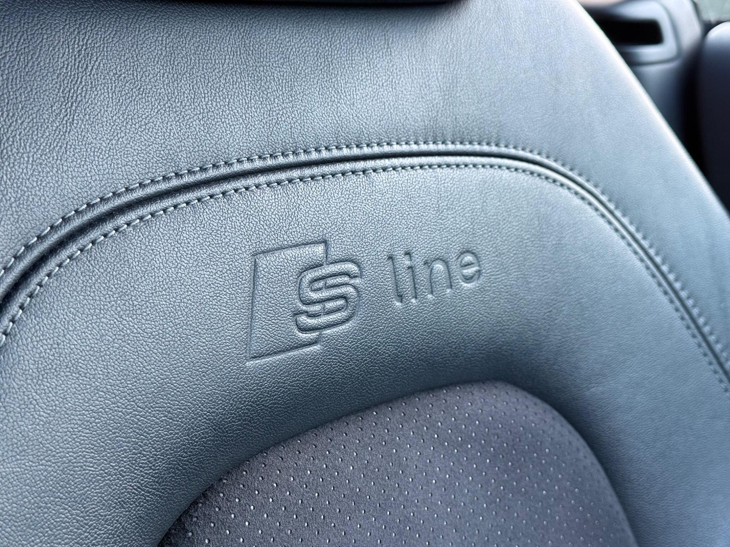 Used Audi TT 2011 for sale - 77114173: Photo 31