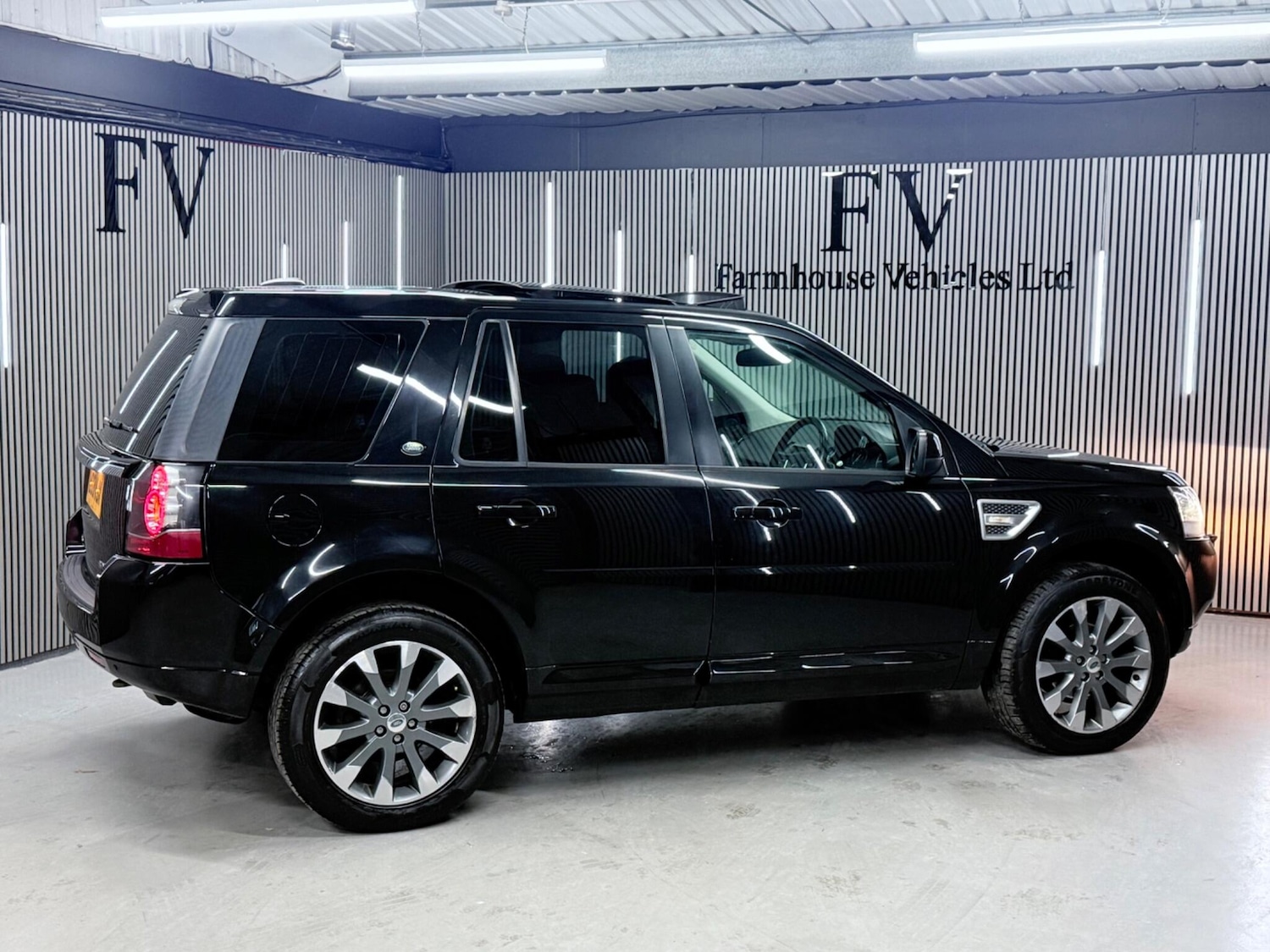 Used Land Rover Freelander 2013 for sale - 77114178: Photo 3