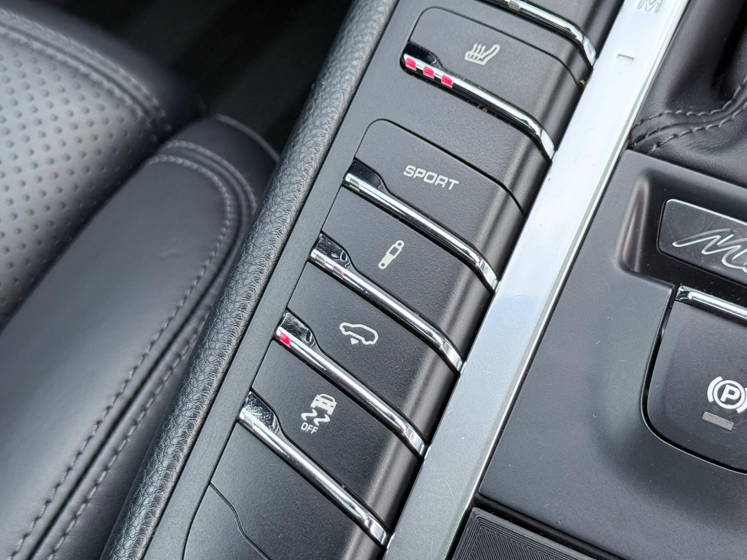 Used Porsche Macan 2016 for sale - 77114189: Photo 42