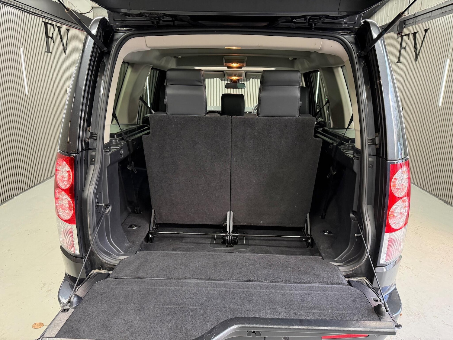 Used Land Rover Discovery 2013 for sale - 77114169: Photo 46