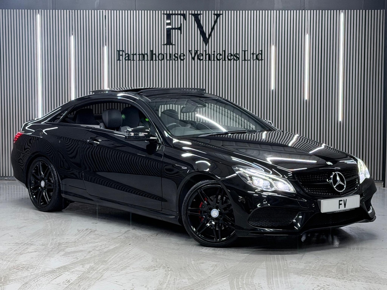 Used Mercedes-Benz E Class 2014 for sale - 77114168: Photo 1