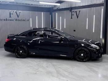 Used Mercedes-Benz E Class 2014 for sale - 77114168: Photo