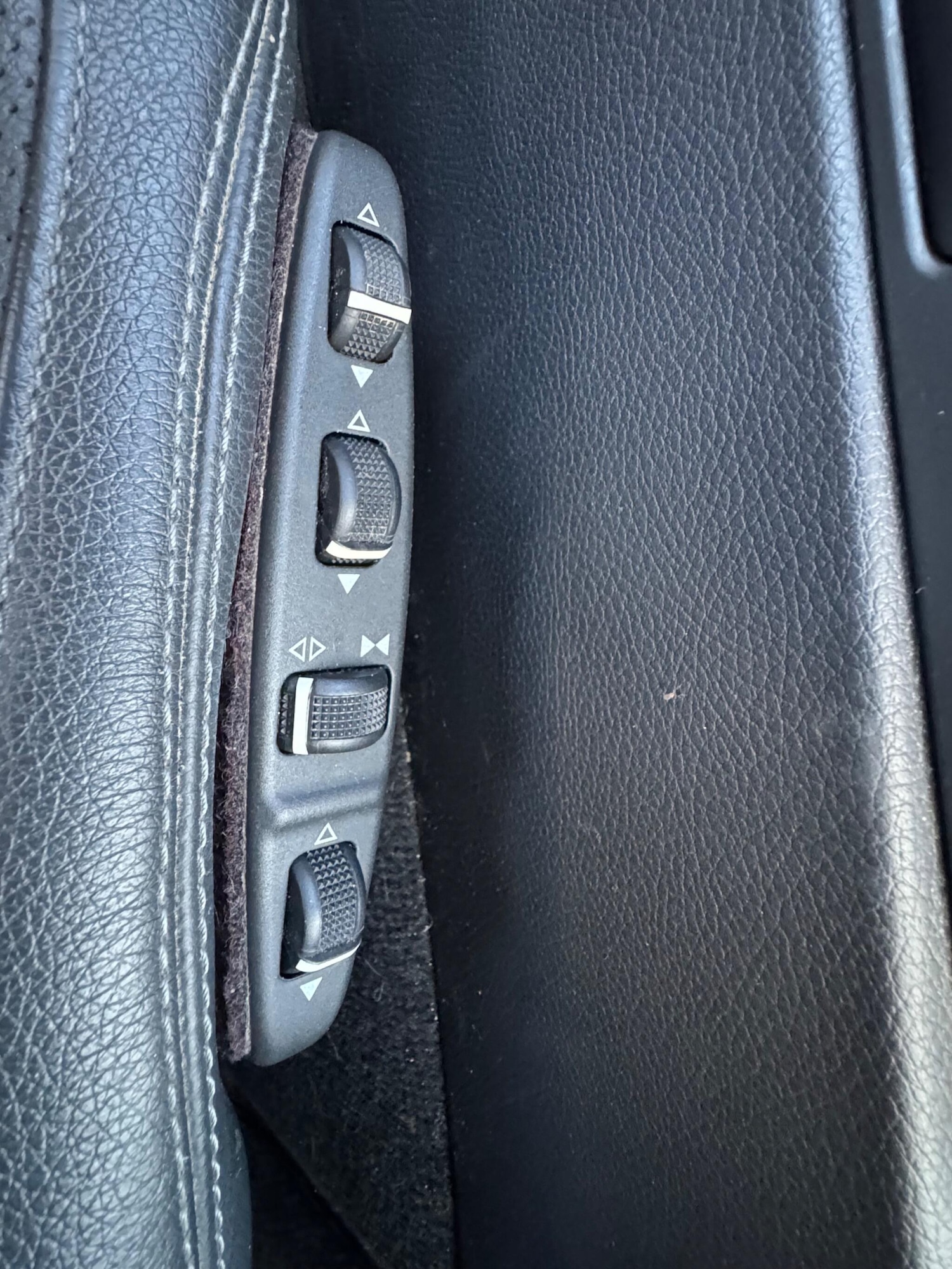 Used Mercedes-Benz E Class 2014 for sale - 77114168: Photo 33