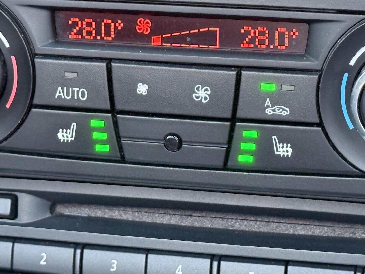 Used BMW 3 Series 2010 for sale - 77114187: Photo 30