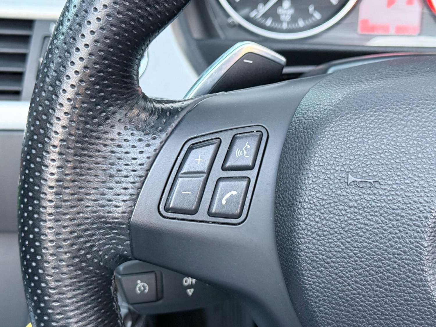 Used BMW 3 Series 2010 for sale - 77114187: Photo 32