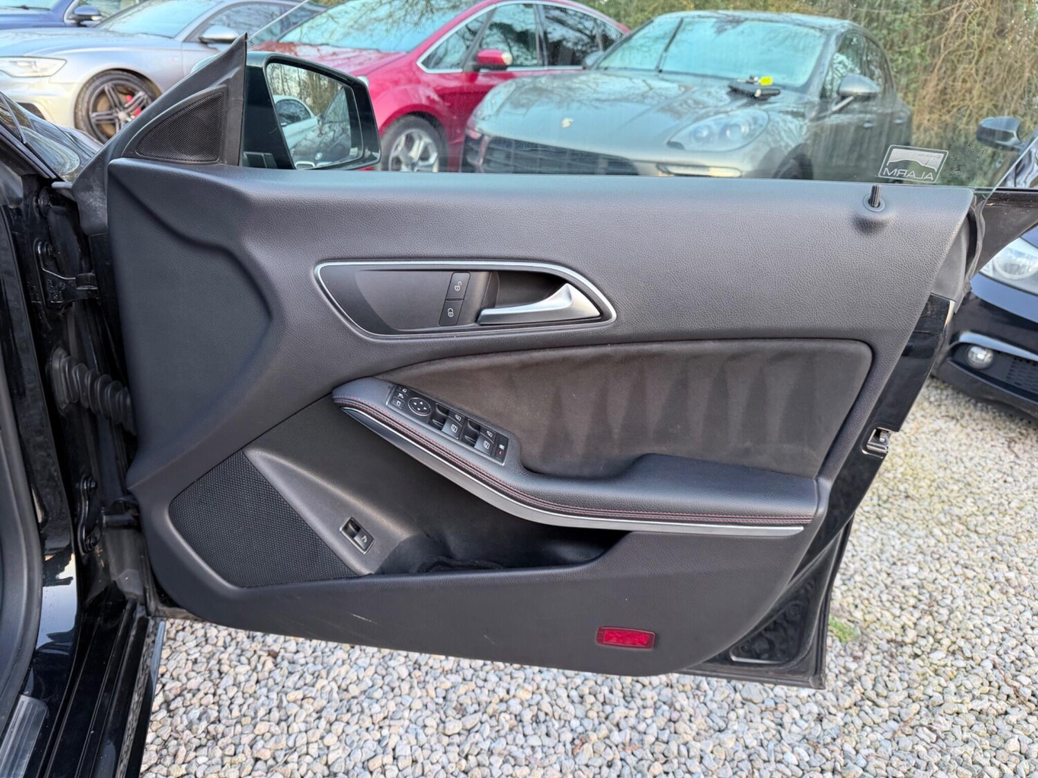 Used Mercedes-Benz CLA 2014 for sale - 77838844: Photo 38