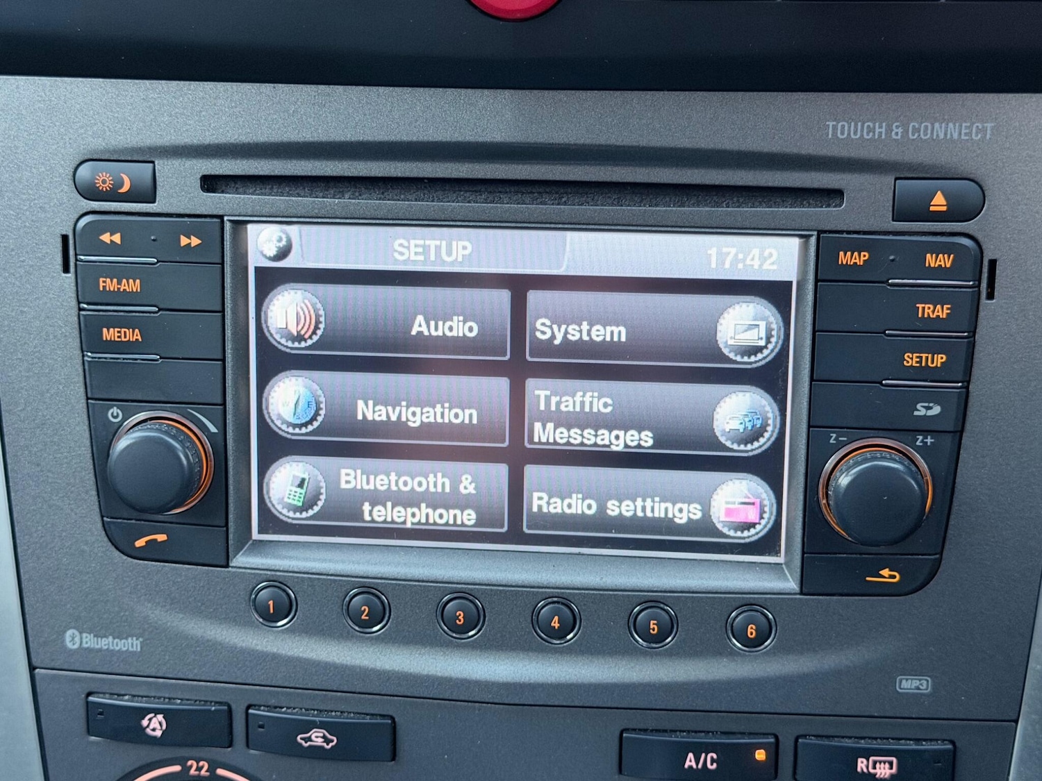 Used Vauxhall Antara 2014 for sale - 77982504: Photo 22