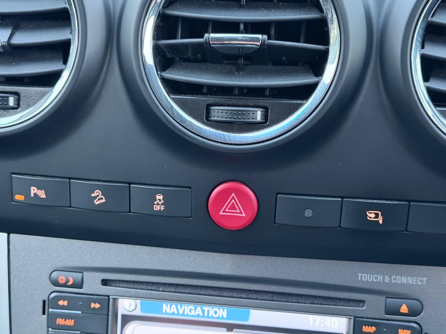 Used Vauxhall Antara 2014 for sale - 77982504: Photo 31