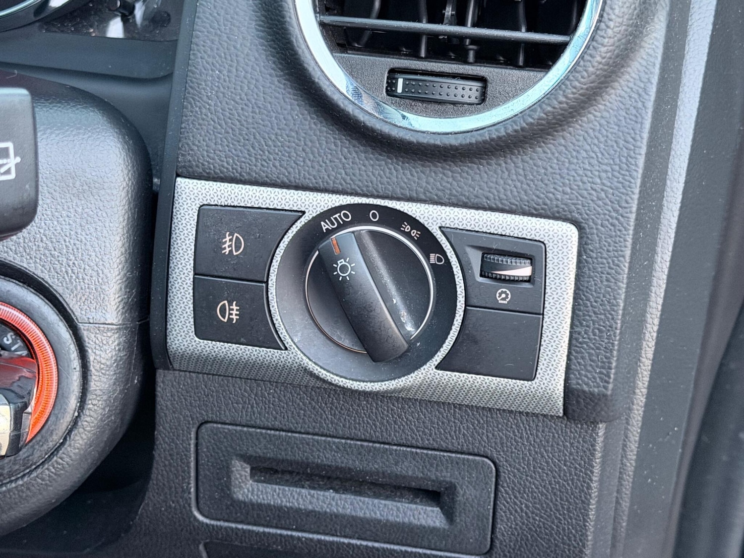 Used Vauxhall Antara 2014 for sale - 77982504: Photo 37