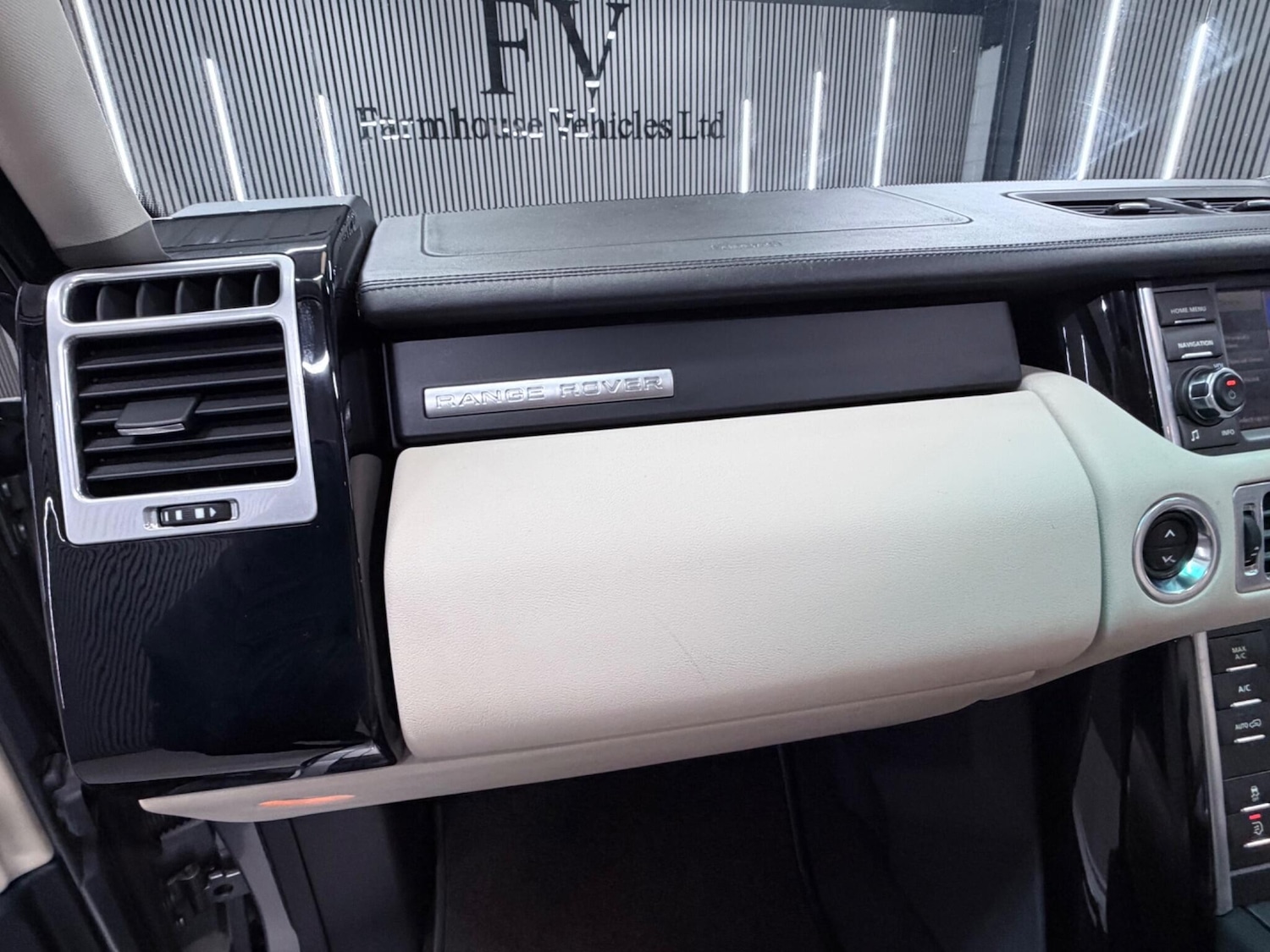 Used Land Rover Range Rover 2012 for sale - 78127974: Photo 40