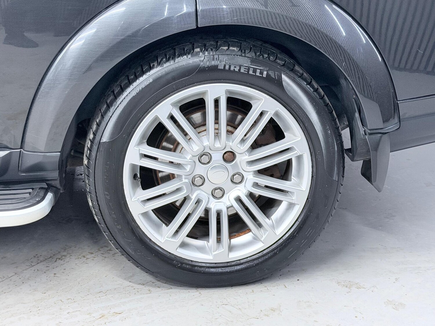 Used Land Rover Discovery 2013 for sale - 77940567: Photo 16