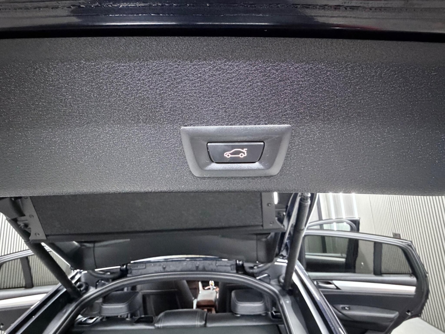 Used BMW X4 2017 for sale - 77425041: Photo 41