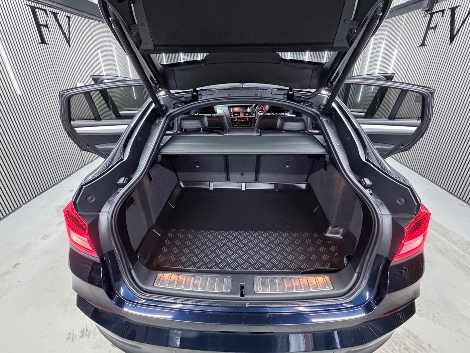 Used BMW X4 2017 for sale - 77425041: Photo 42