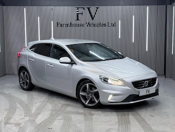 Used Volvo V40 2015 for sale - 77468346: Photo