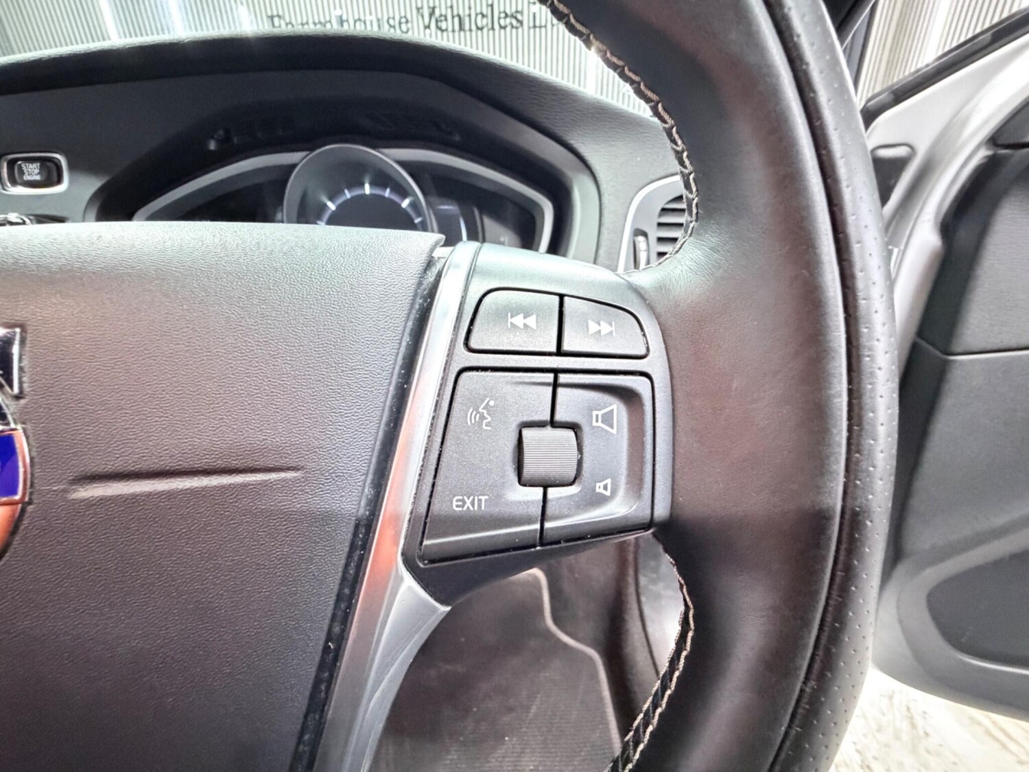 Used Volvo V40 for sale - 77468346: Photo 34