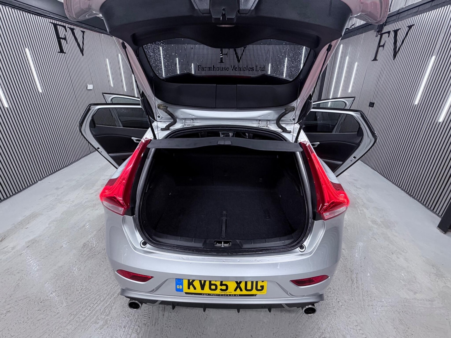 Used Volvo V40 for sale - 77468346: Photo 43