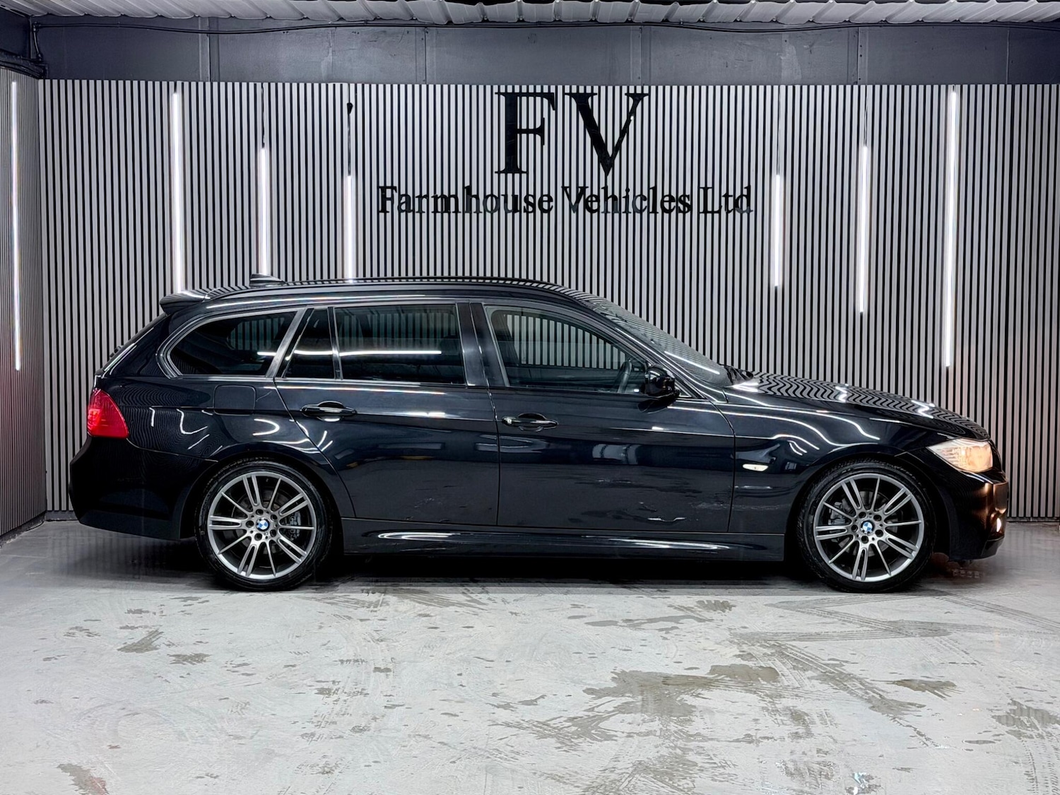 Used BMW 3 Series 2011 for sale - 77550067: Photo 2