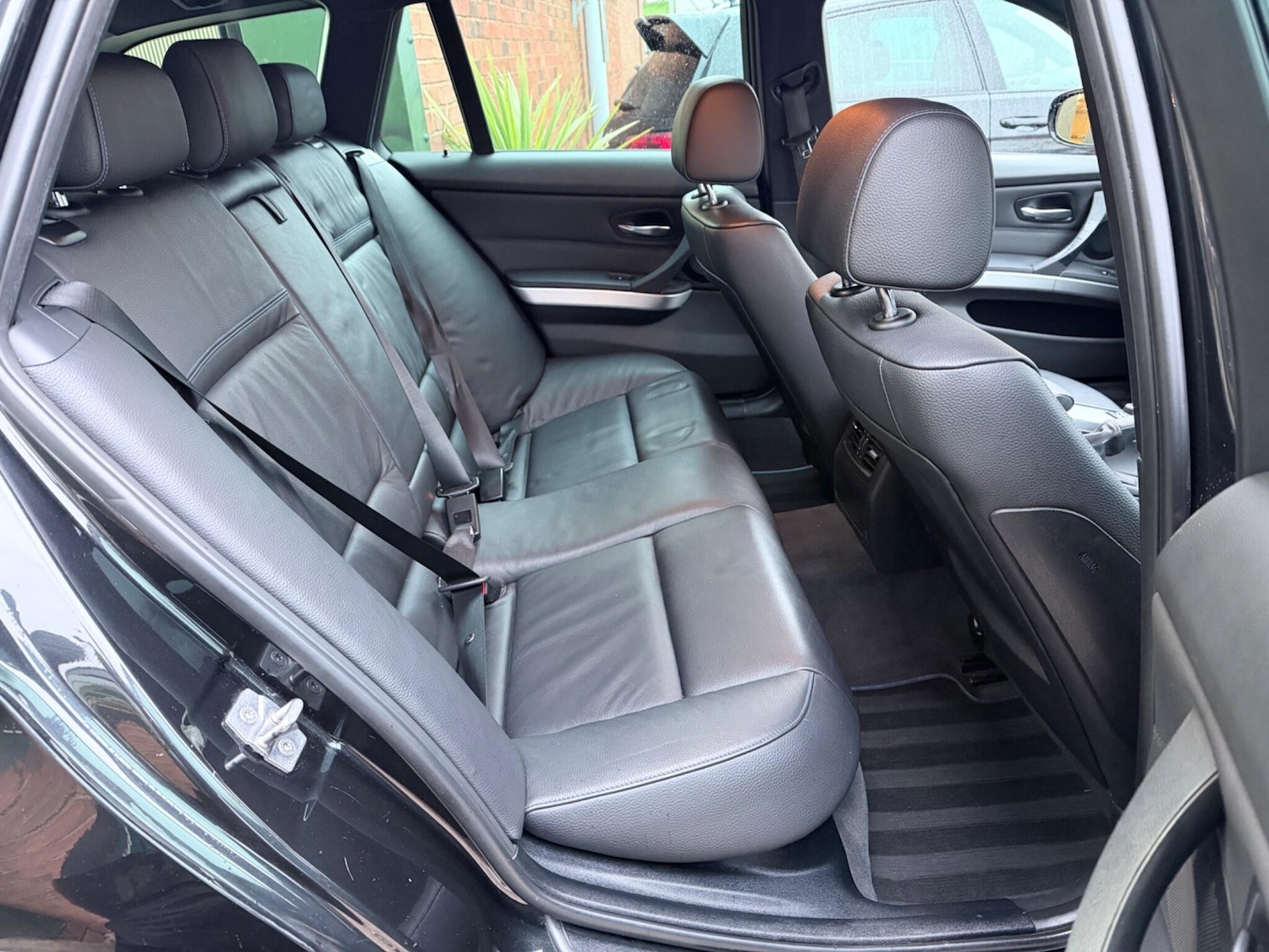 Used BMW 3 Series 2011 for sale - 77550067: Photo 20