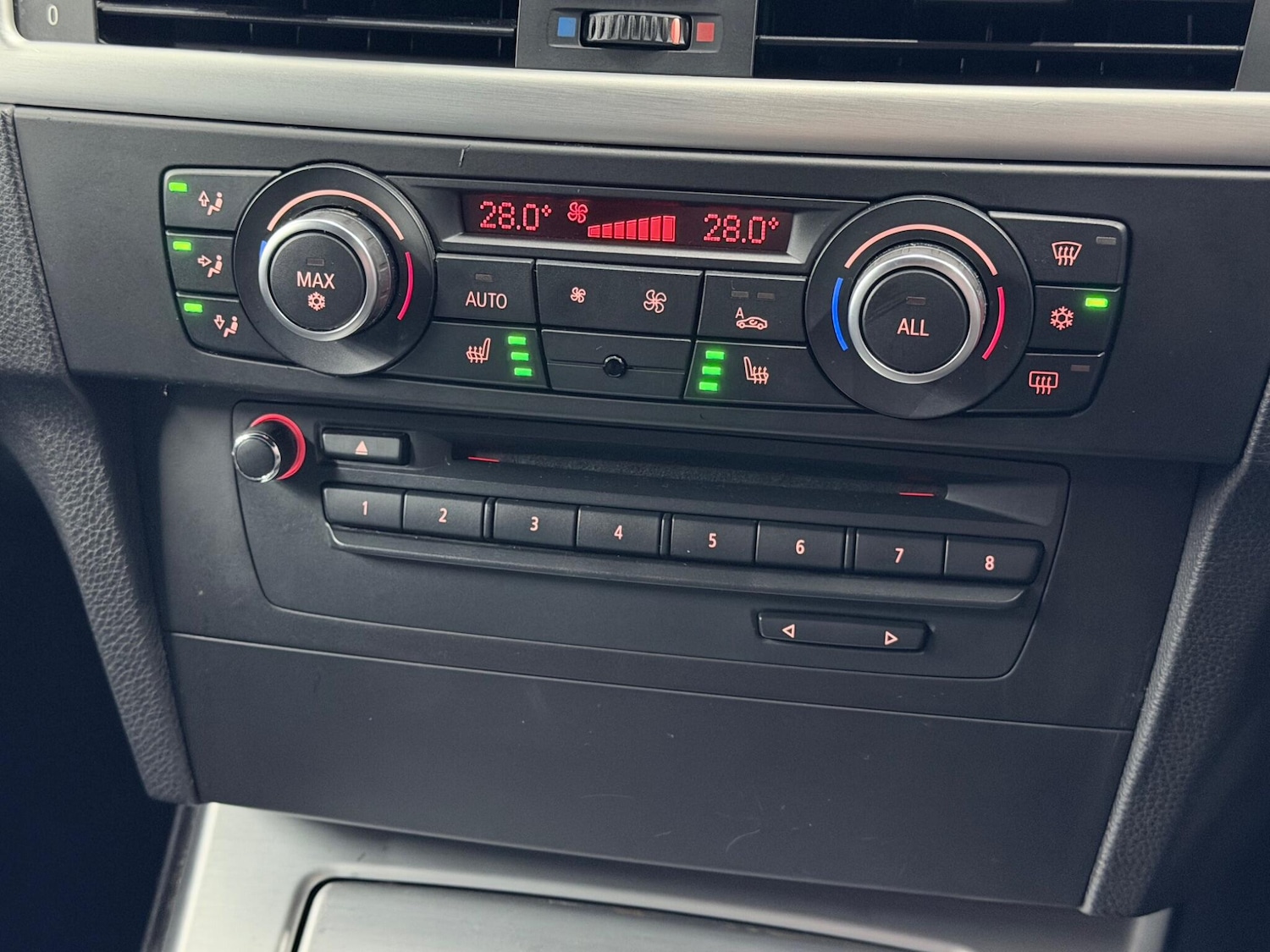 Used BMW 3 Series 2011 for sale - 77550067: Photo 28