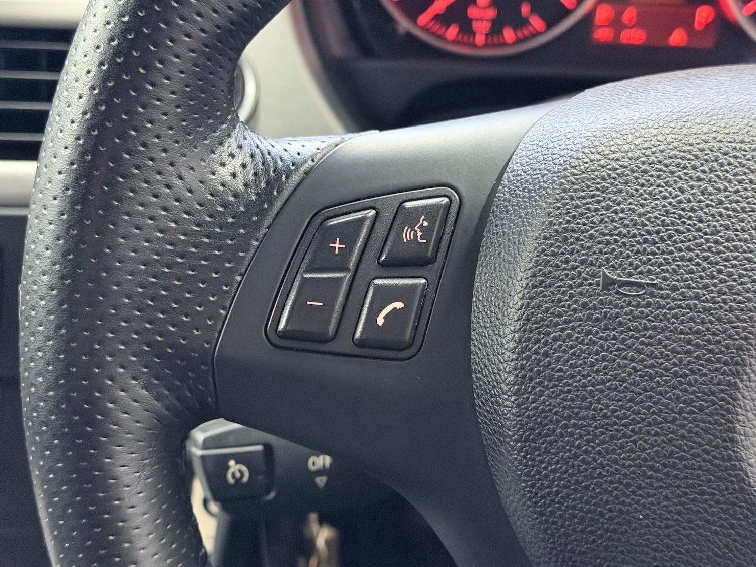 Used BMW 3 Series 2011 for sale - 77550067: Photo 34