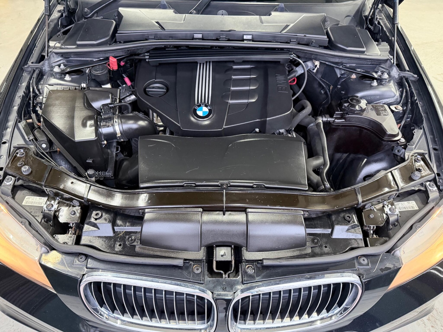 Used BMW 3 Series 2011 for sale - 77550067: Photo 37