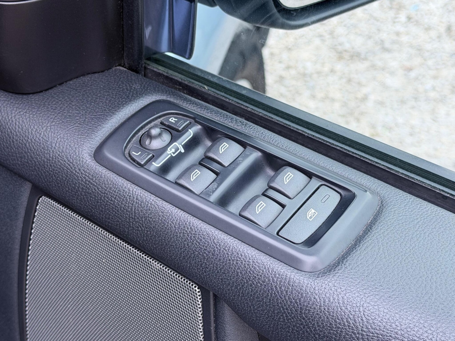 Used Land Rover Discovery 2010 for sale - 78063104: Photo 39