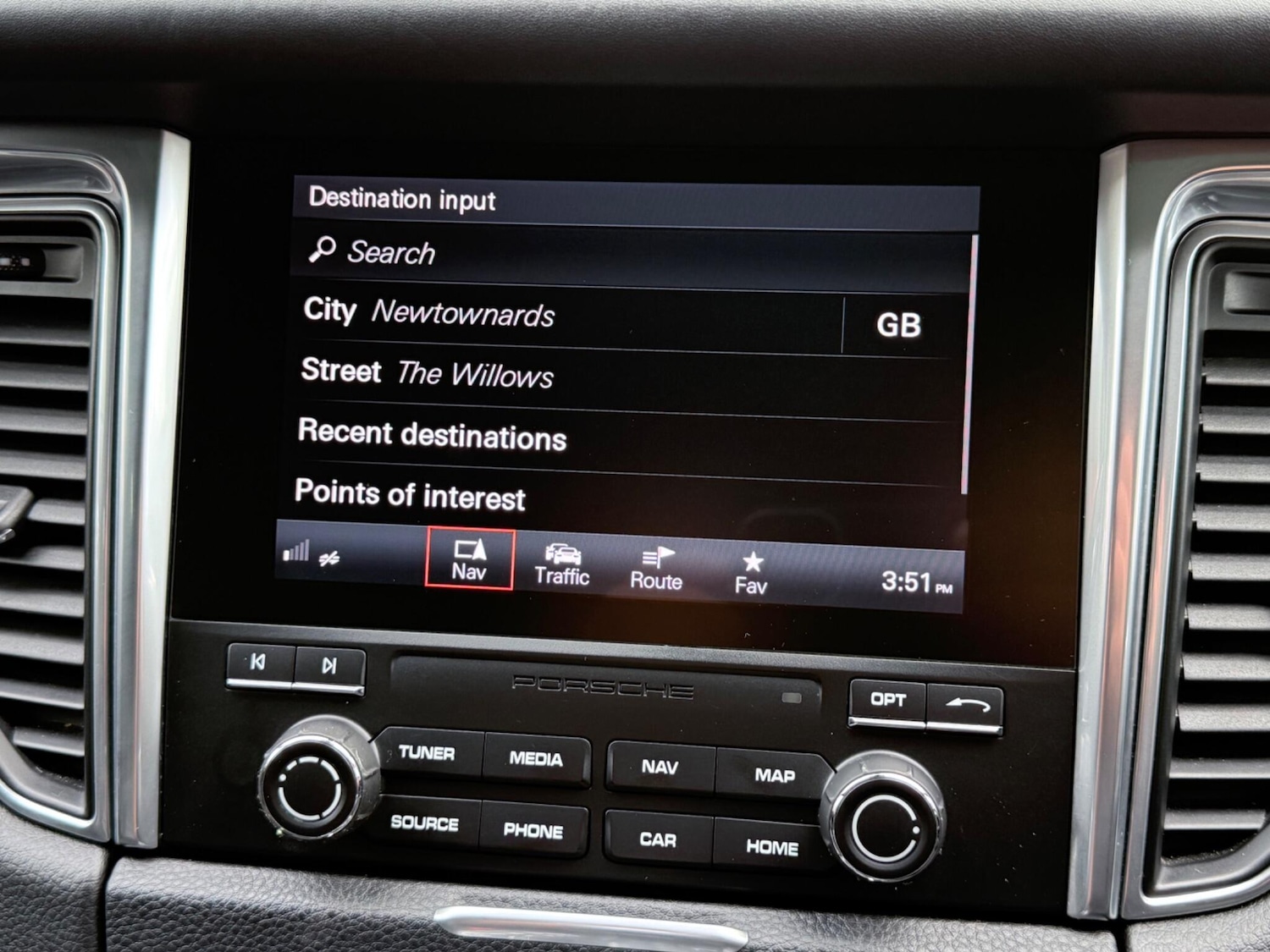 Used Porsche Macan 2016 for sale - 77970523: Photo 31