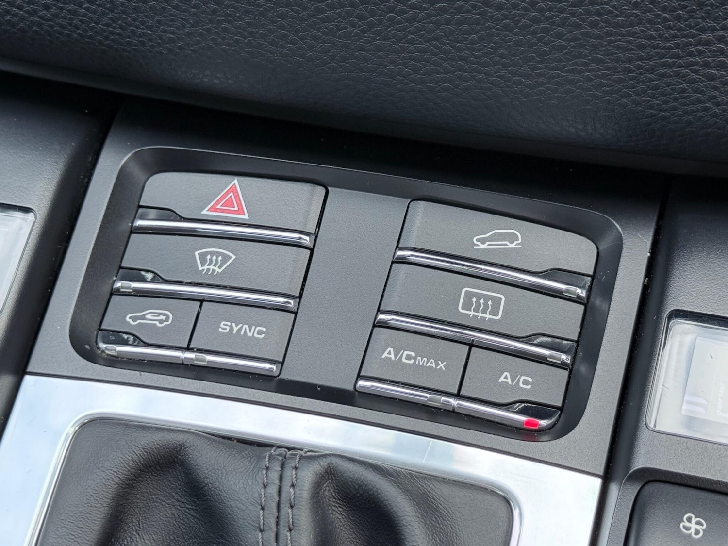 Used Porsche Macan 2016 for sale - 77970523: Photo 41