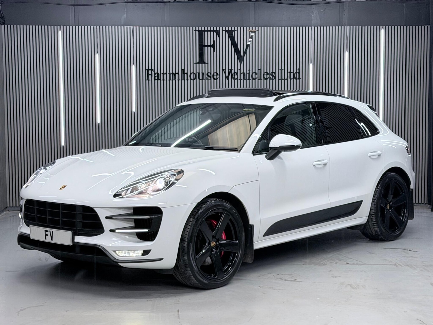 Used Porsche Macan 2016 for sale - 77970523: Photo 7
