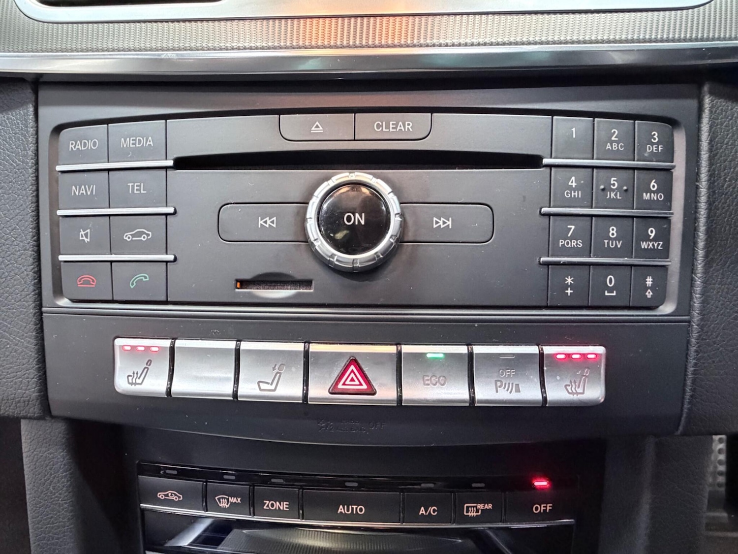 Used Mercedes-Benz E Class 2016 for sale - 78034560: Photo 35