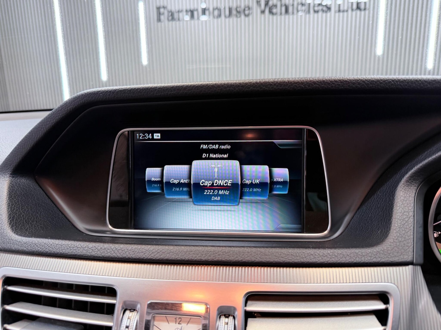 Used Mercedes-Benz E Class 2016 for sale - 78034560: Photo 39