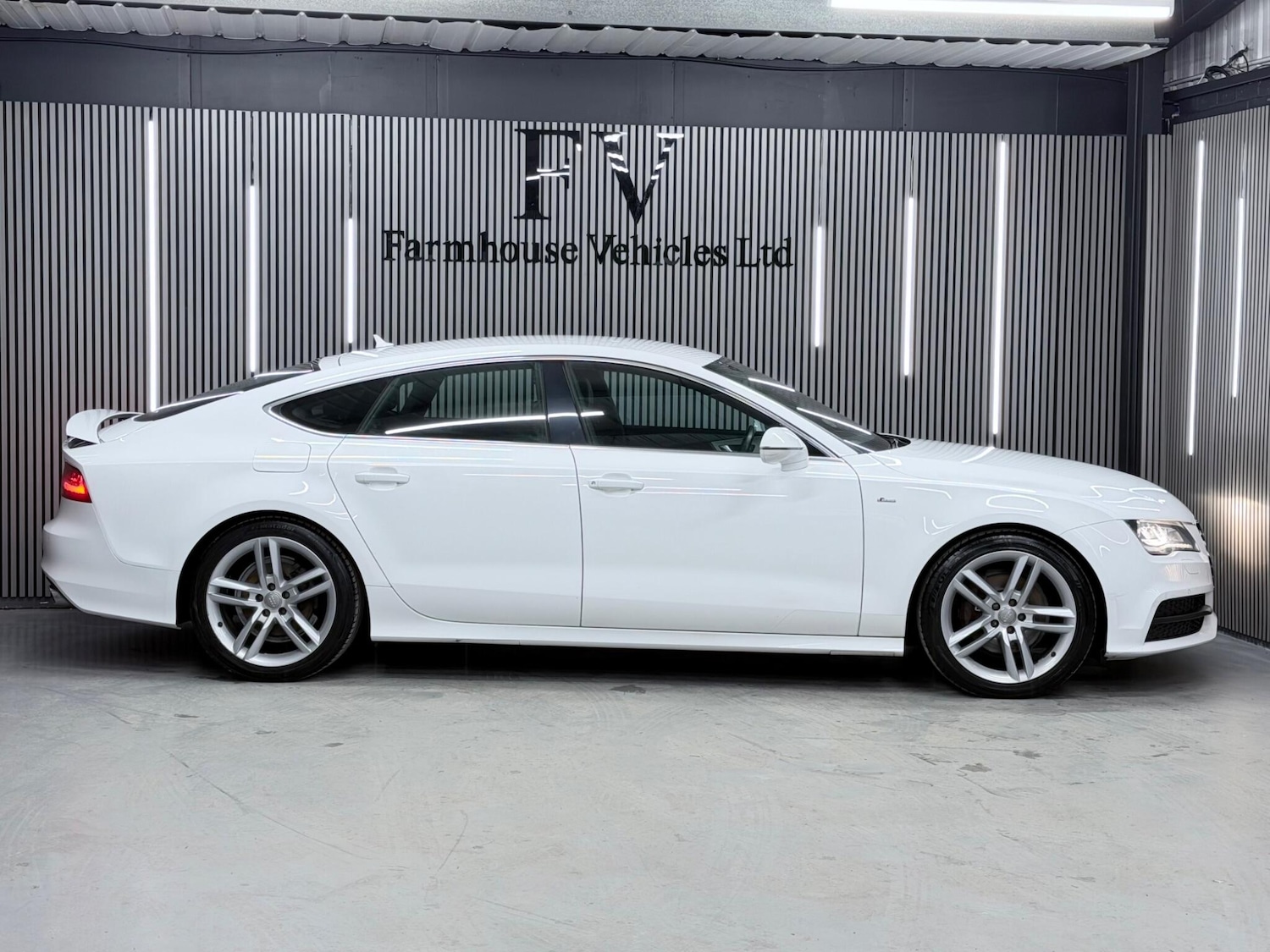Used Audi A7 2012 for sale - 77695391: Photo 2