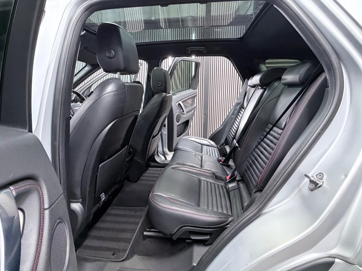 Used Land Rover Discovery Sport 2019 for sale - 77970030: Photo 28