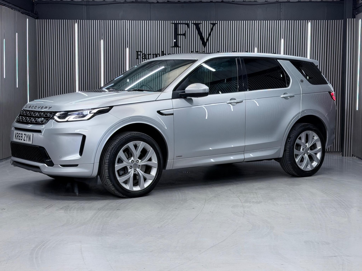 Used Land Rover Discovery Sport 2019 for sale - 77970030: Photo 3