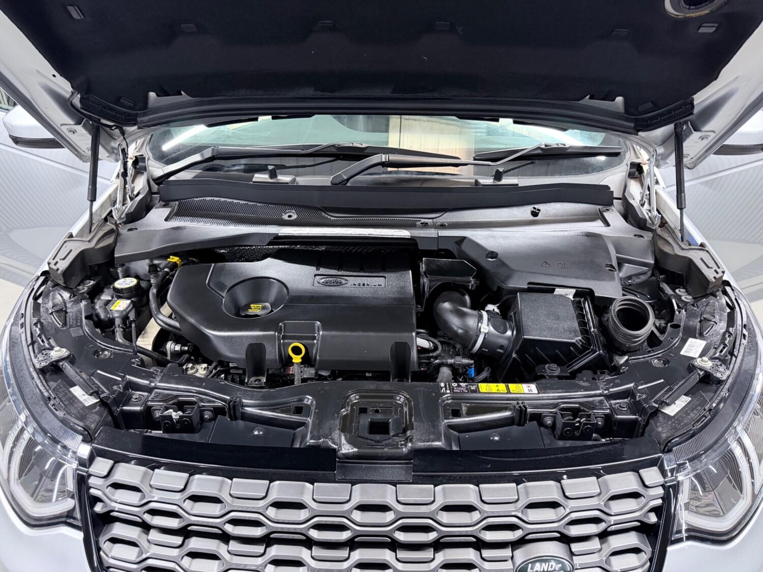 Used Land Rover Discovery Sport 2019 for sale - 77970030: Photo 41