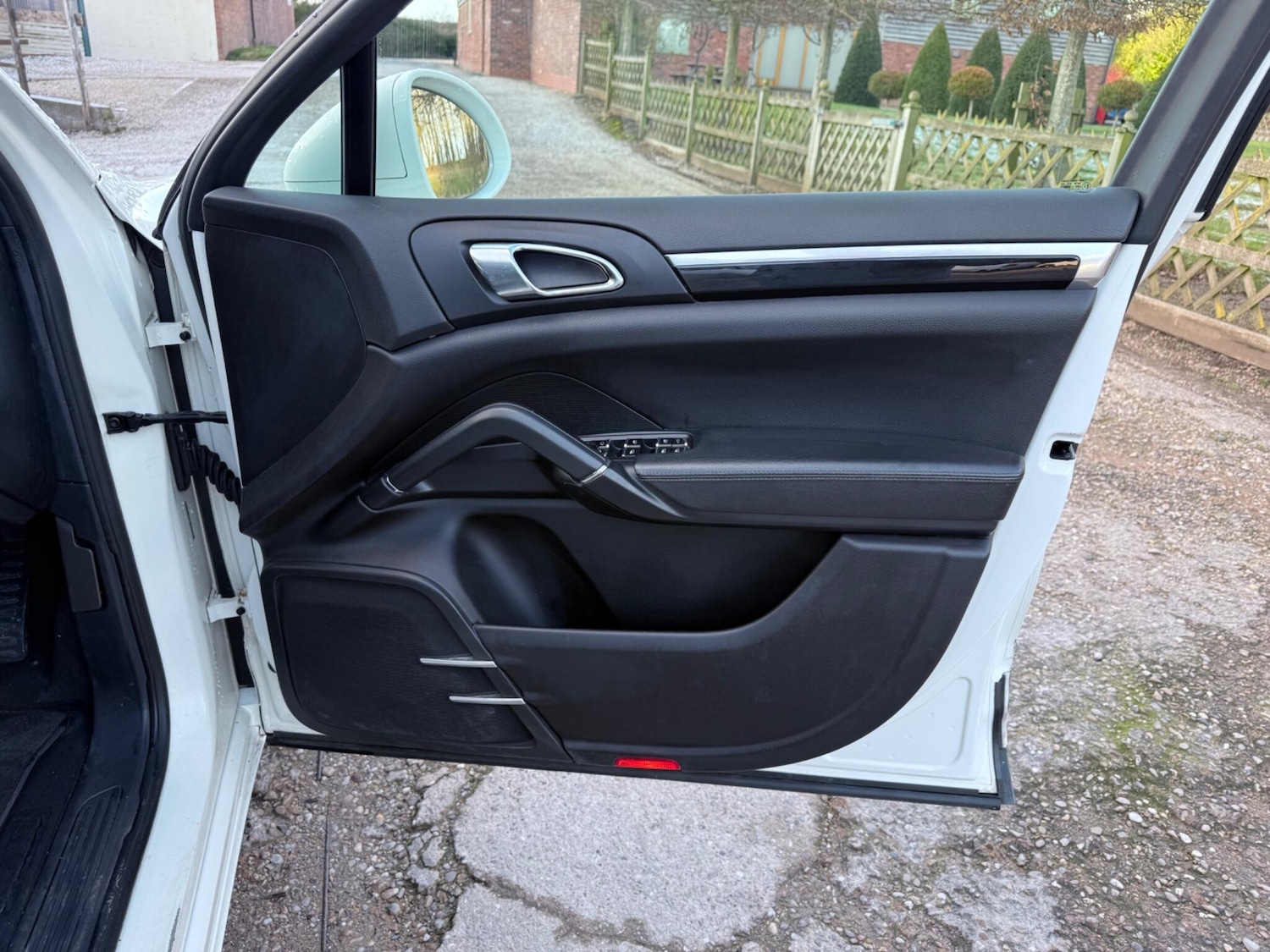 Used Porsche Cayenne 2010 for sale - 77114183: Photo 29