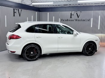 Used Porsche Cayenne 2010 for sale - 77114183: Photo