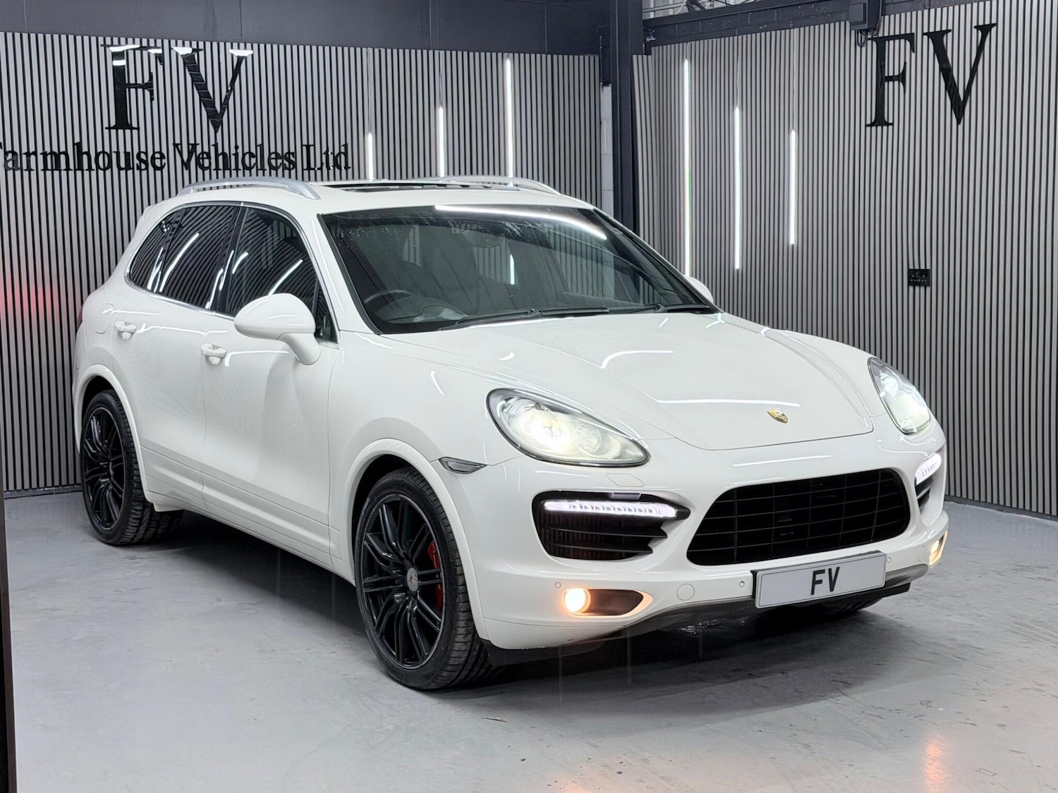 Used Porsche Cayenne 2010 for sale - 77114183: Photo 9