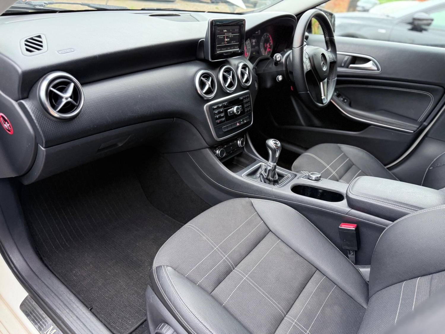 Used Mercedes-Benz A-Class 2014 for sale - 77710169: Photo 16