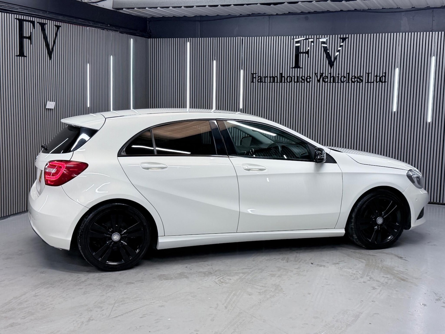 Used Mercedes-Benz A-Class 2014 for sale - 77710169: Photo 3