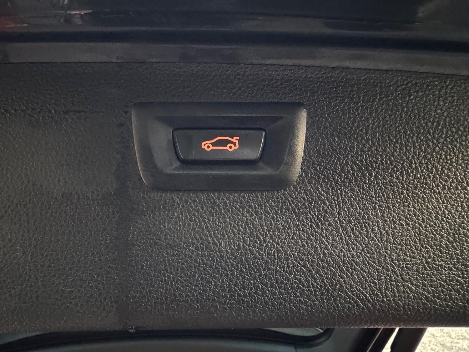 Used BMW 3 Series 2017 for sale - 77114172: Photo 42