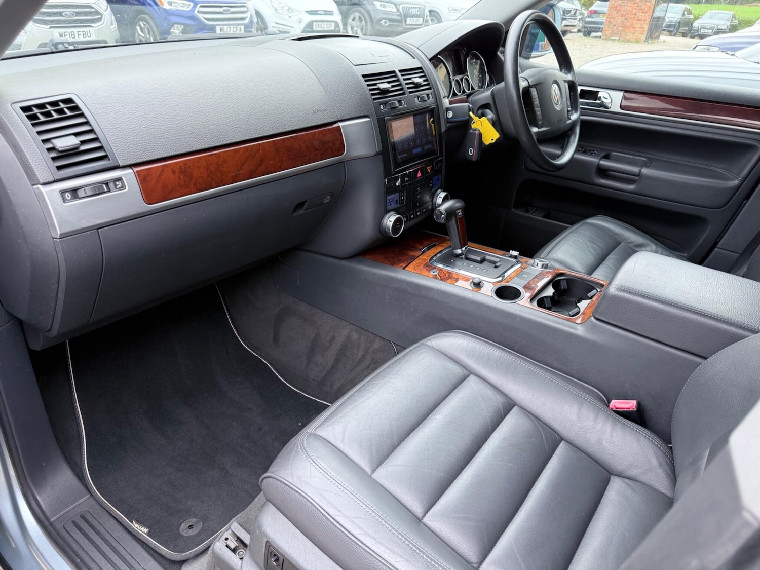 Used Volkswagen Touareg 2004 for sale - 77344735: Photo 17