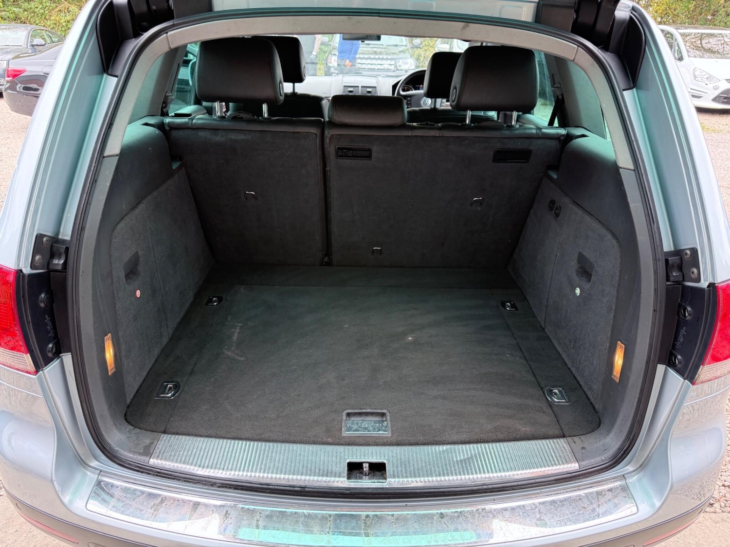 Used Volkswagen Touareg 2004 for sale - 77344735: Photo 32