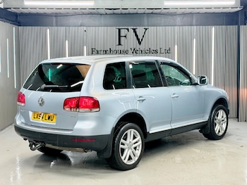 Used Volkswagen Touareg 2004 for sale - 77344735: Photo