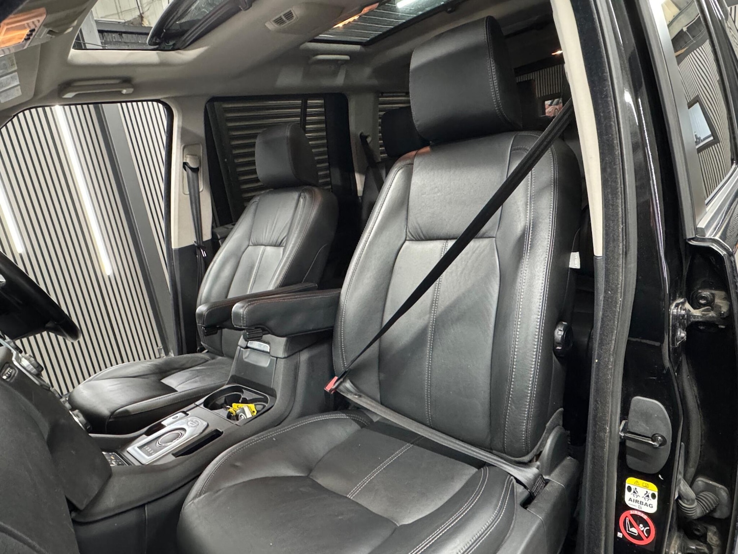 Used Land Rover Discovery 2012 for sale - 77331096: Photo 18